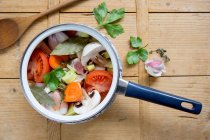 Ingrédients pour bouillon de légumes — Photo de stock