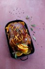 Anatra arrosto con arance — Foto stock