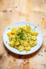 Bavarian potatoes salad with chopped chives — Stock Photo
