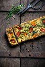 Vegan frittata made from yellow mung beans and spinach — Stock Photo