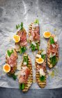 Sourdough bread with Asparagus, Eggs and Ham — Stock Photo