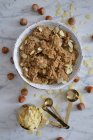 Pasta de semillas de amapola con almendras y avellanas - foto de stock
