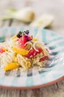 Salada de bulgur e erva-doce com citrinos — Fotografia de Stock