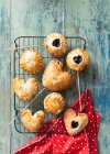 Cherry Pie Pops (kleine Kirschkuchen am Stiel)) — Stockfoto