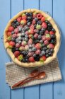 Дрожжевой пирог с ягодами — стоковое фото