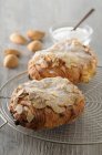 Chocolatine aux Amandes (pastries with chocolate and almonds, France) — Stock Photo
