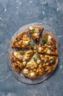 Multi grain swee tcorn and mushroom pizza with paneer — Stock Photo