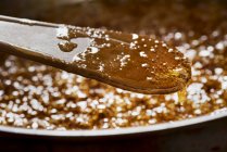 Xarope e açúcar a ser cozido — Fotografia de Stock