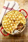Cottage pie with vegetables (England) — Stock Photo