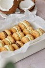 Biscotti sani a basso contenuto di carboidrati a base di farina di cocco e mandorle — Foto stock