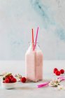 Raspberry and yoghurt smoothie — Stock Photo