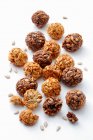 Energy balls with sunflower seeds, honey and cocoa — Stock Photo