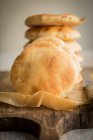 Домашний хлеб Пита крупным планом — стоковое фото