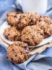Vegan chocolate chip oatmeal cookies — Stock Photo