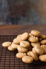 Peanut butter cookie on a wire rack — Stock Photo