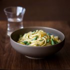 Linguine with gorgonzola, potatoes, green beans and sage — Stock Photo