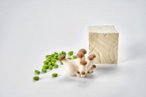 Fresh soya beans, tofu and king trumpet mushrooms — Stock Photo