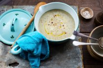 Jerusalem artichoke soup on table — Foto stock