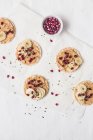 Rice crackers with peanut butter, banana and pomegranate — Stock Photo