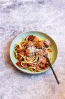 Zoodles with meatballs and tomato sauce — Stock Photo