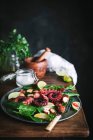 Гриль осьминога и салат чоризо — стоковое фото