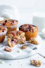 Muffins with blueberries and chocolate drops — Stock Photo