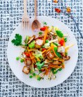Stir-fried vegetables with tofu — Stock Photo