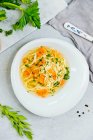 Zuppa di tagliatelle con carote — Foto stock