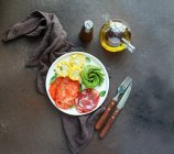 Desayuno de verduras con Pancetta - foto de stock