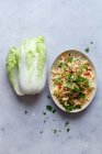 Chinakohl-Salat mit Sesamdressing — Stockfoto
