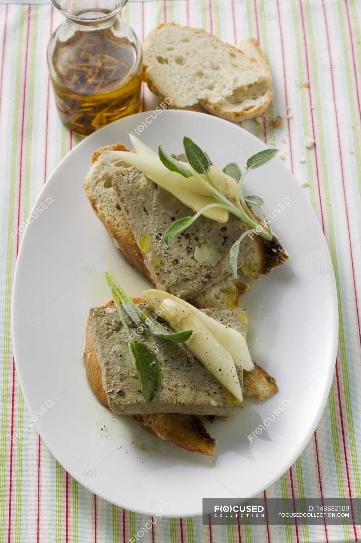 Chicken liver terrine — delicious, appetizer Stock Photo 148832109