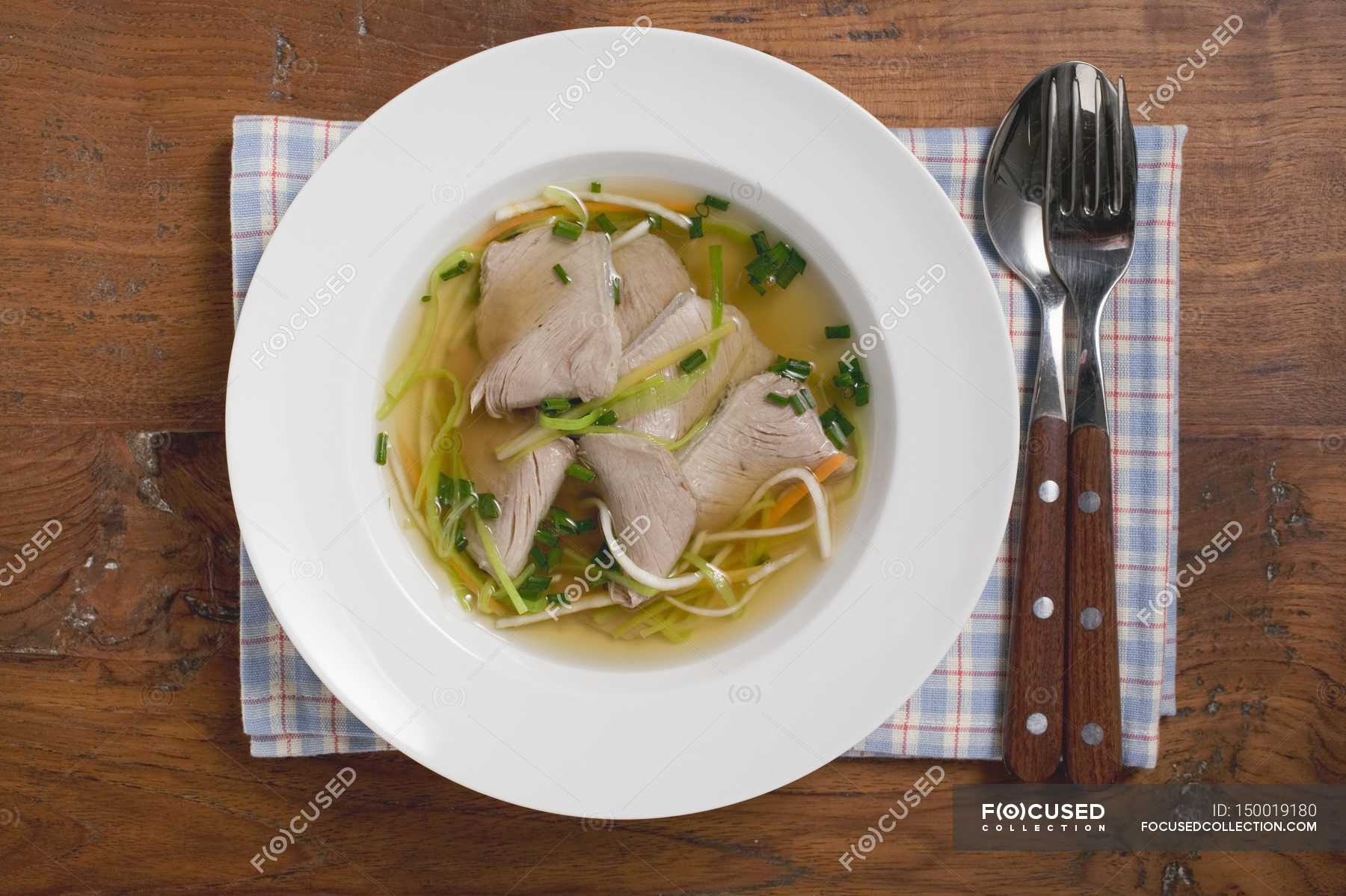 Clear broth with beef — cuisine, dish Stock Photo 150019180