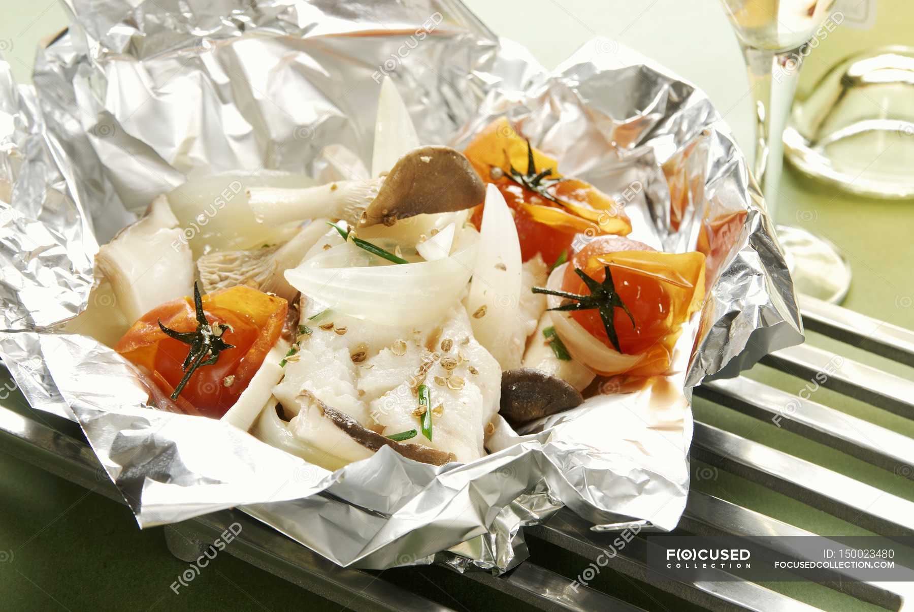baked halibut in foil