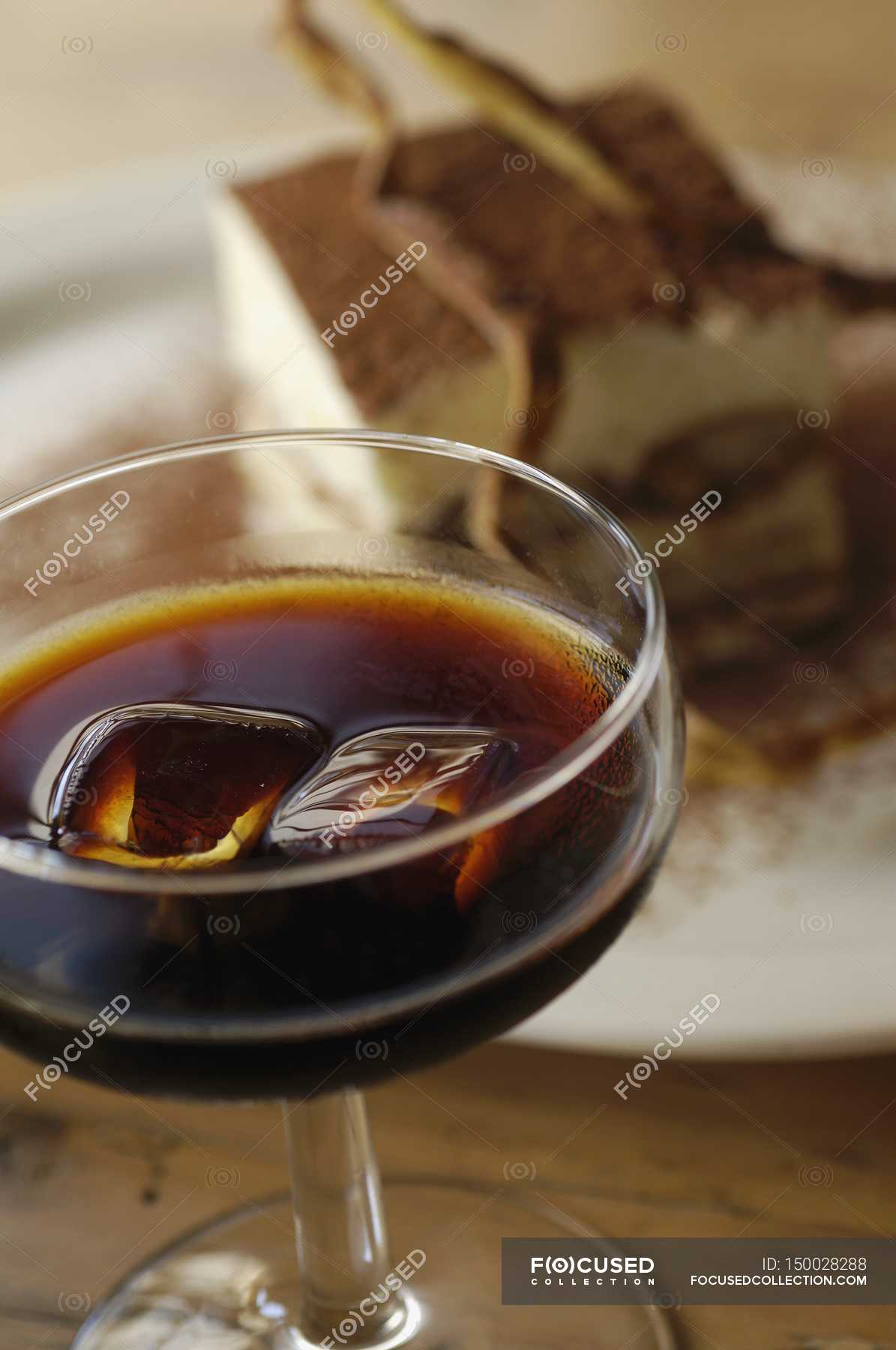 Coffee liqueur and tiramisu — tasty, cooking Stock Photo 150028288