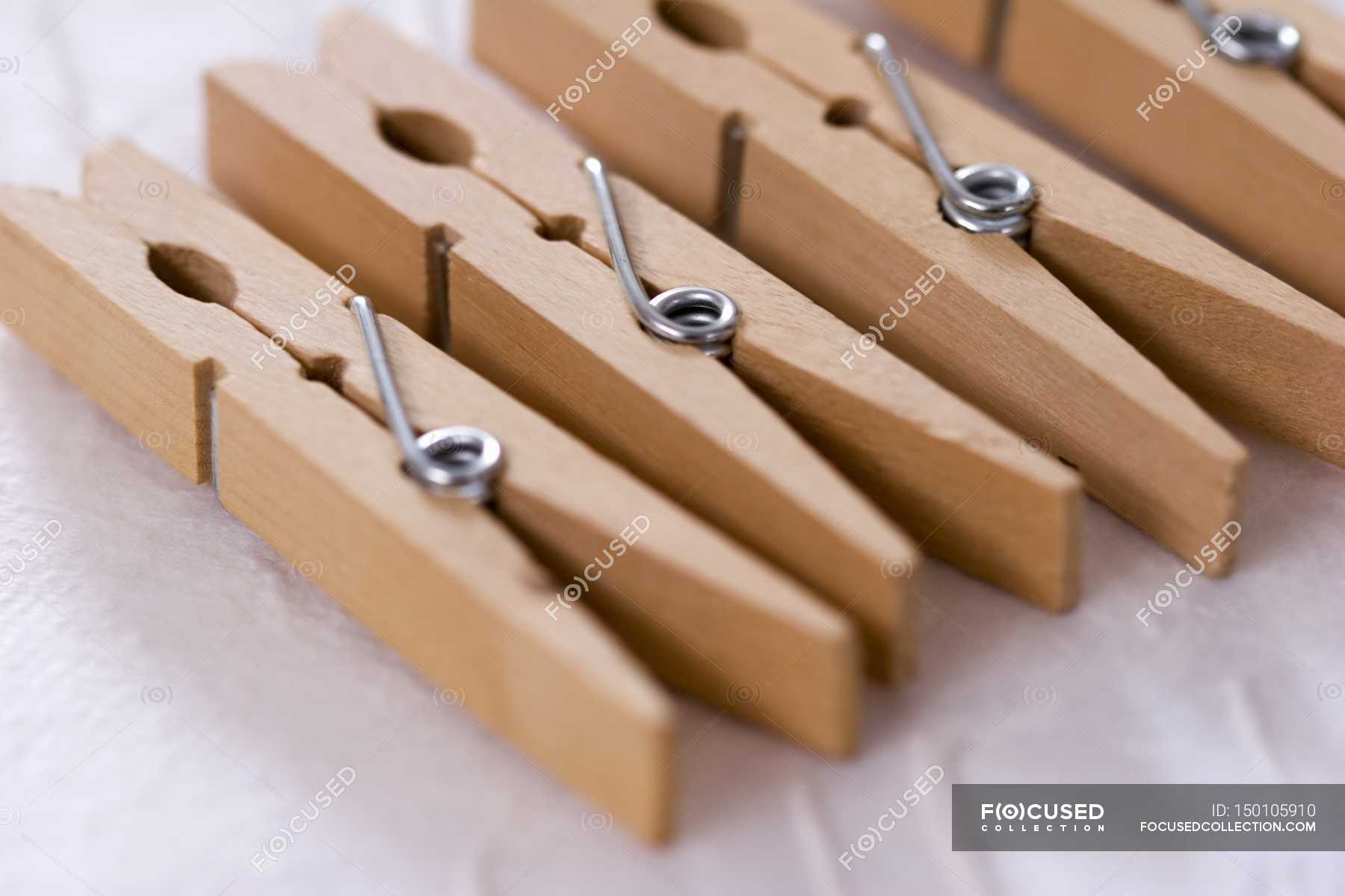 Greening clothespin and clothes peg use - Green Living Tips
