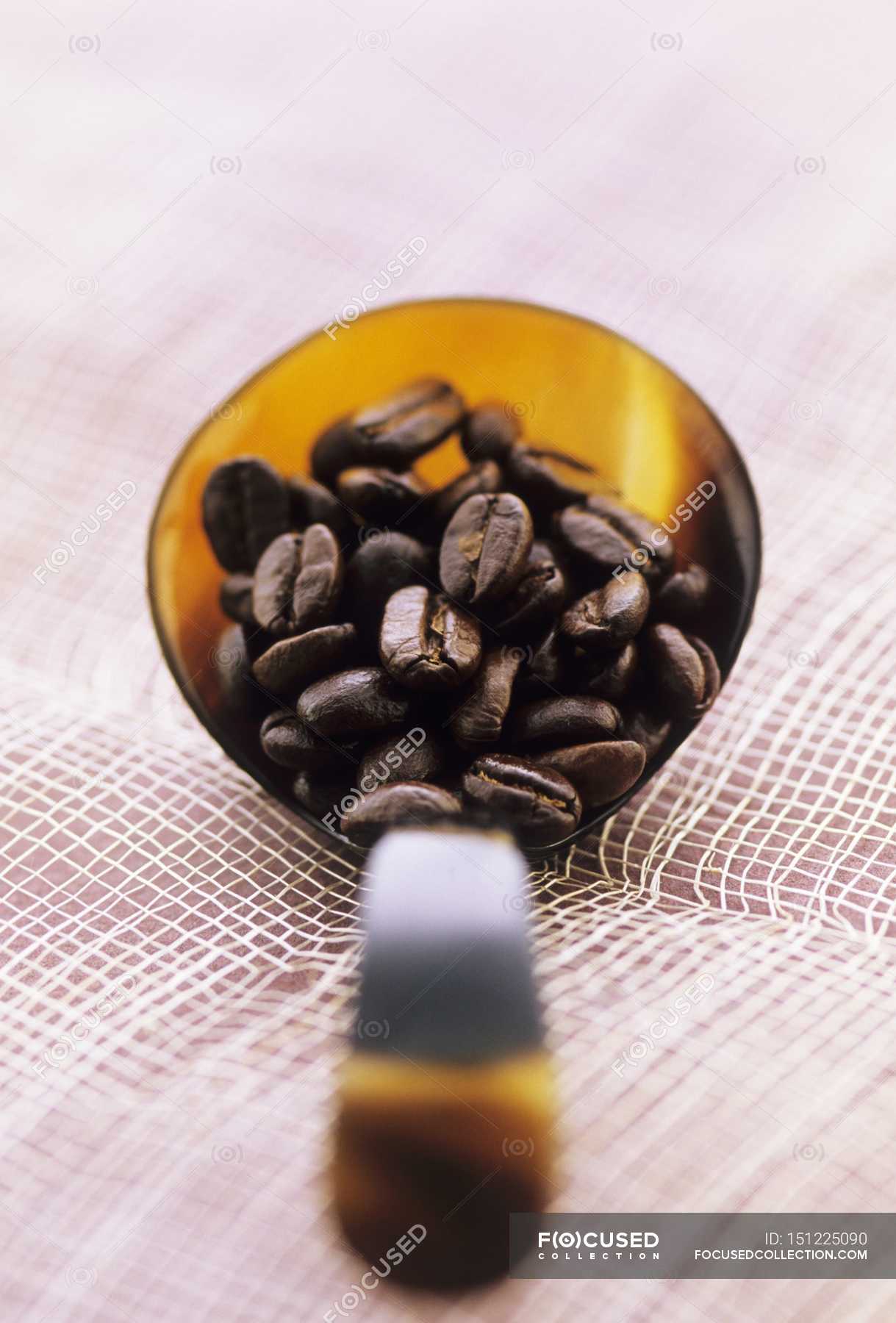 Roasted coffee beans — eating, product Stock Photo 151225090