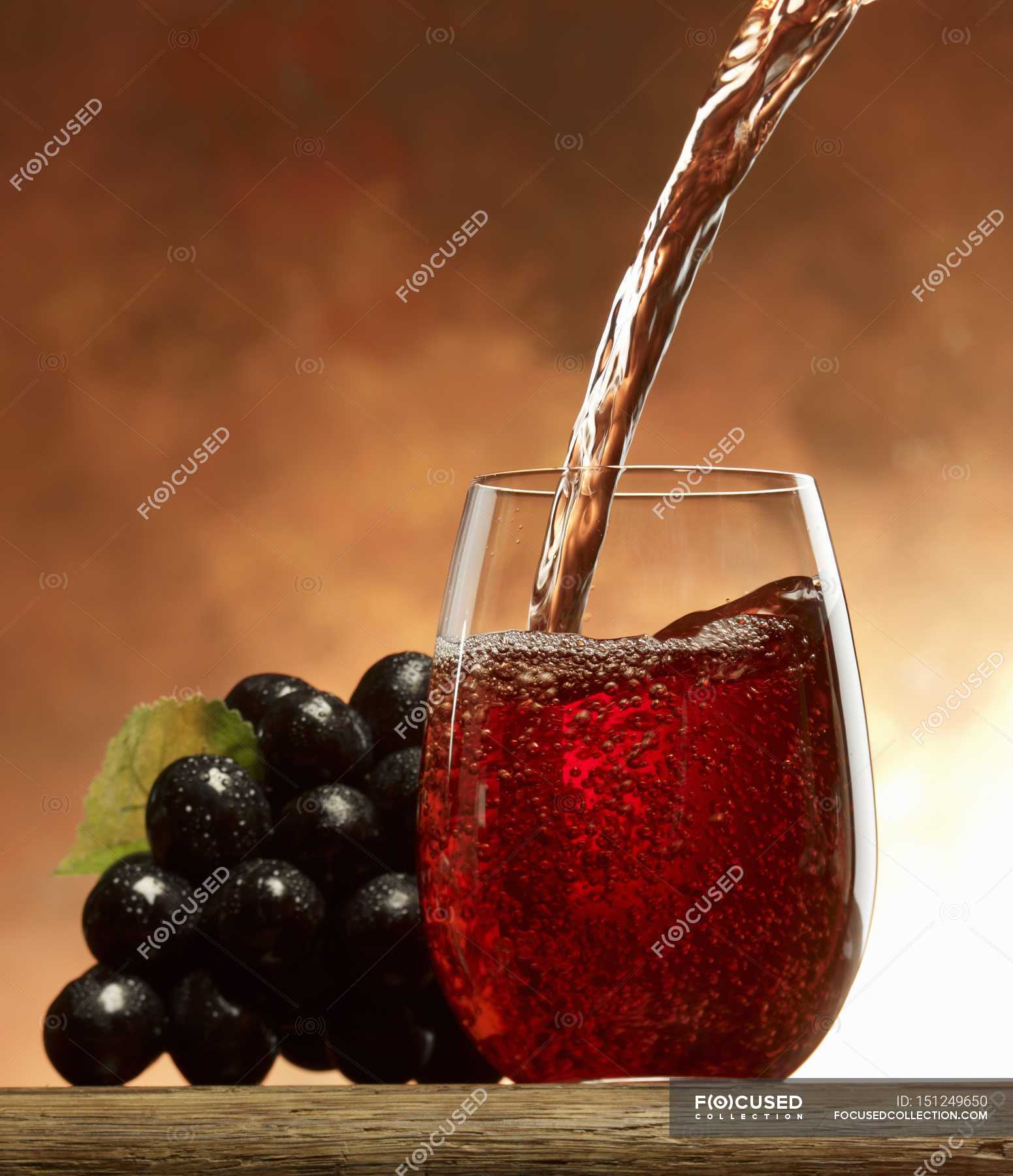 glass of grape juice