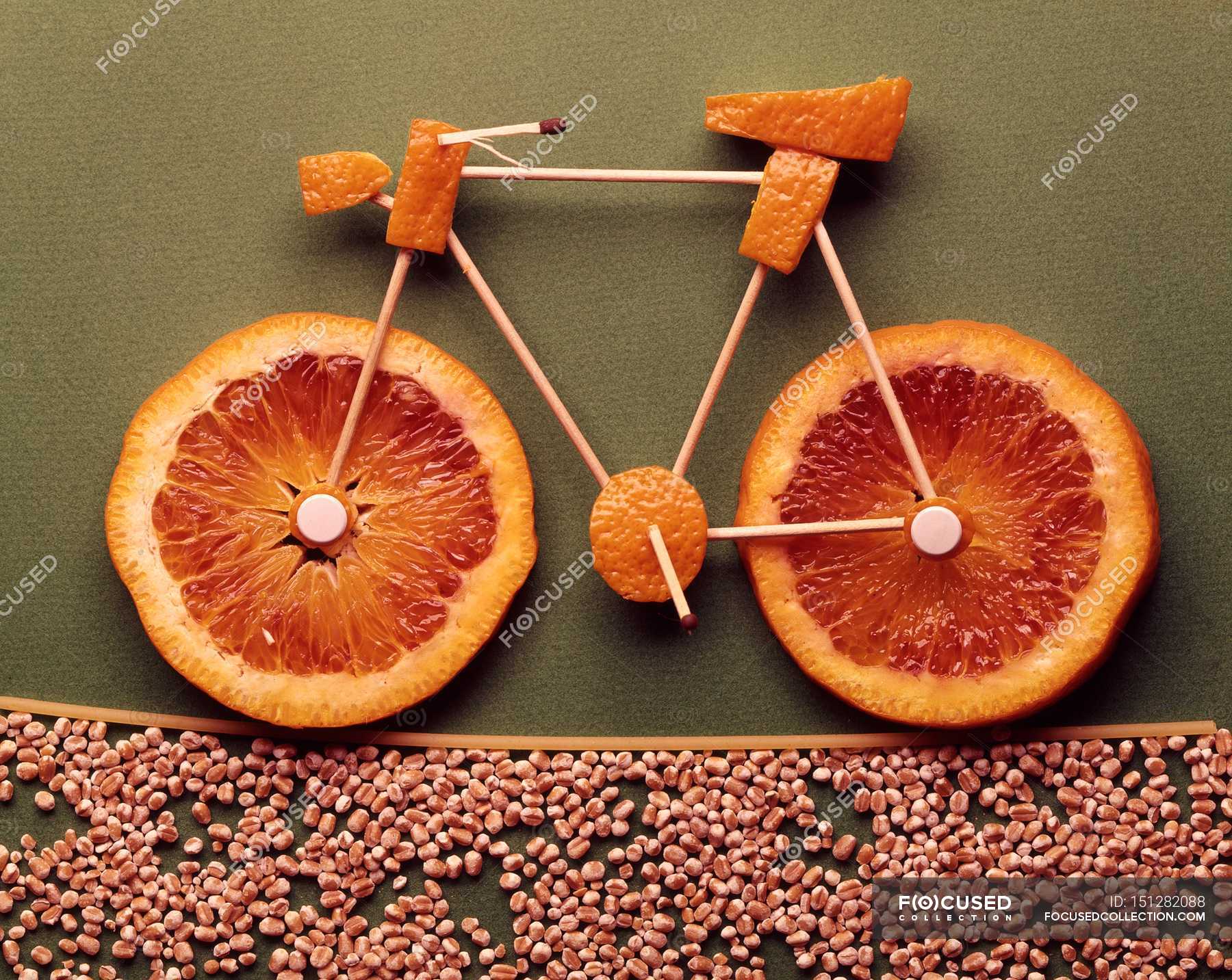 Реклама мандаринов. Креативный апельсин. Креативный мандарин. Фрукты для энергии и бодрости. Реклама мандарина.
