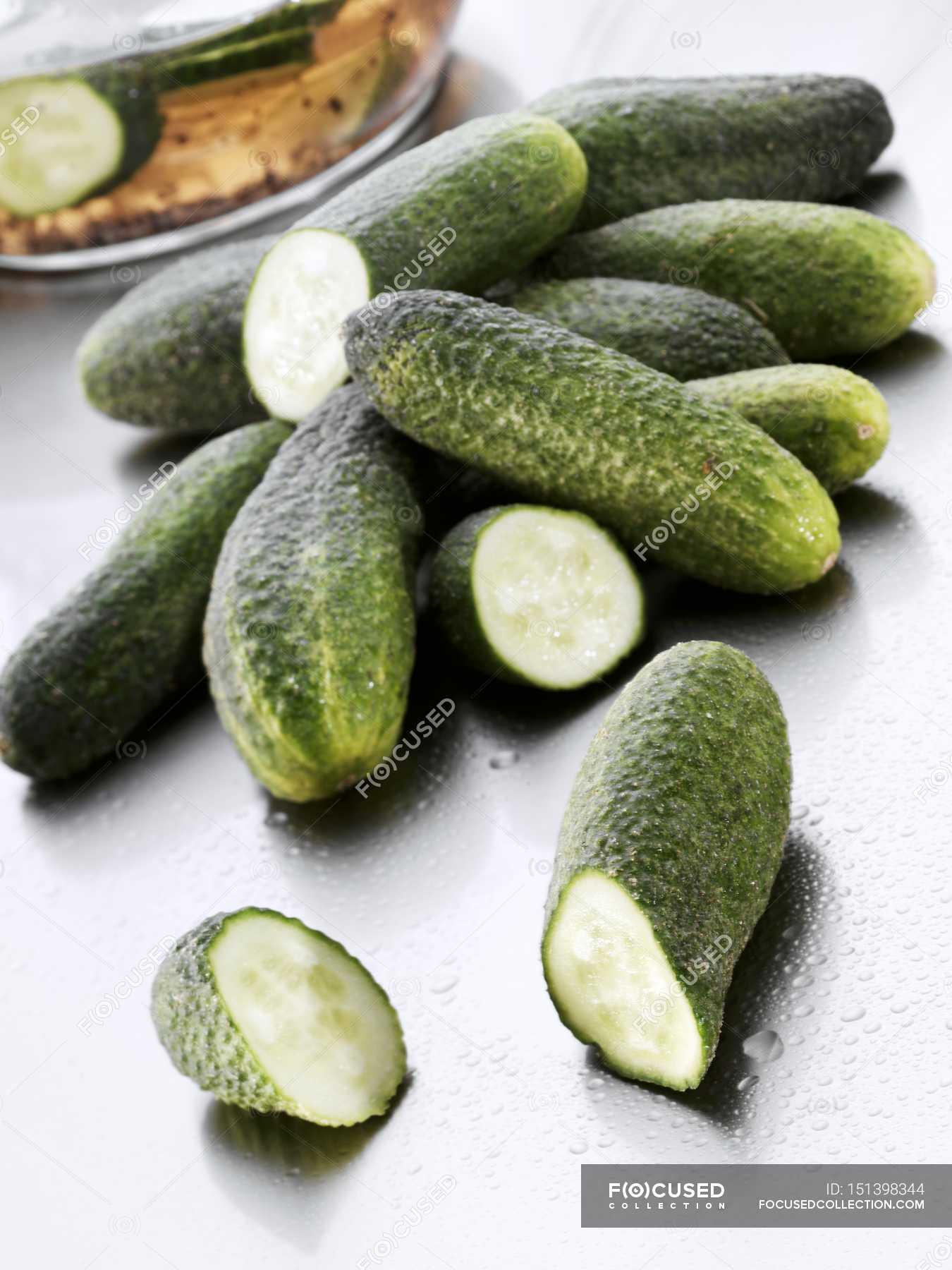 Fresh Gherkins for pickling — white, healthy Stock Photo 151398344
