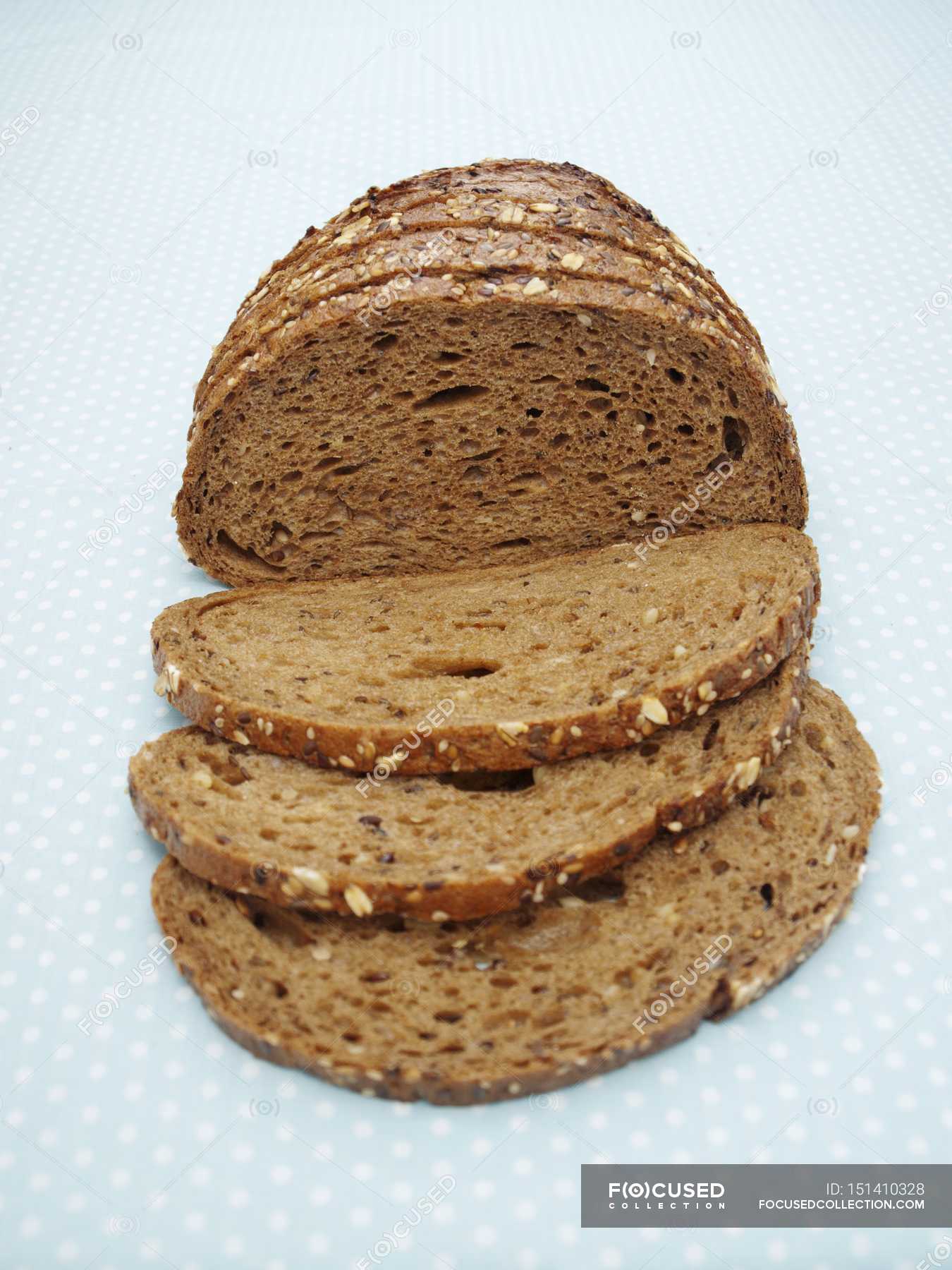 Sliced wholegrain Bread — yummy, organic Stock Photo 151410328