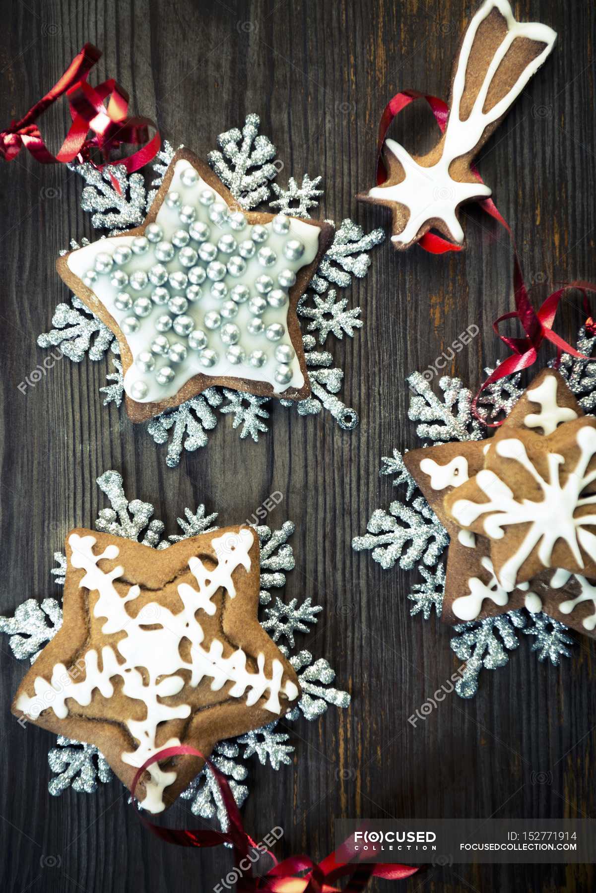 gingerbread stars decorations        
        <figure class=