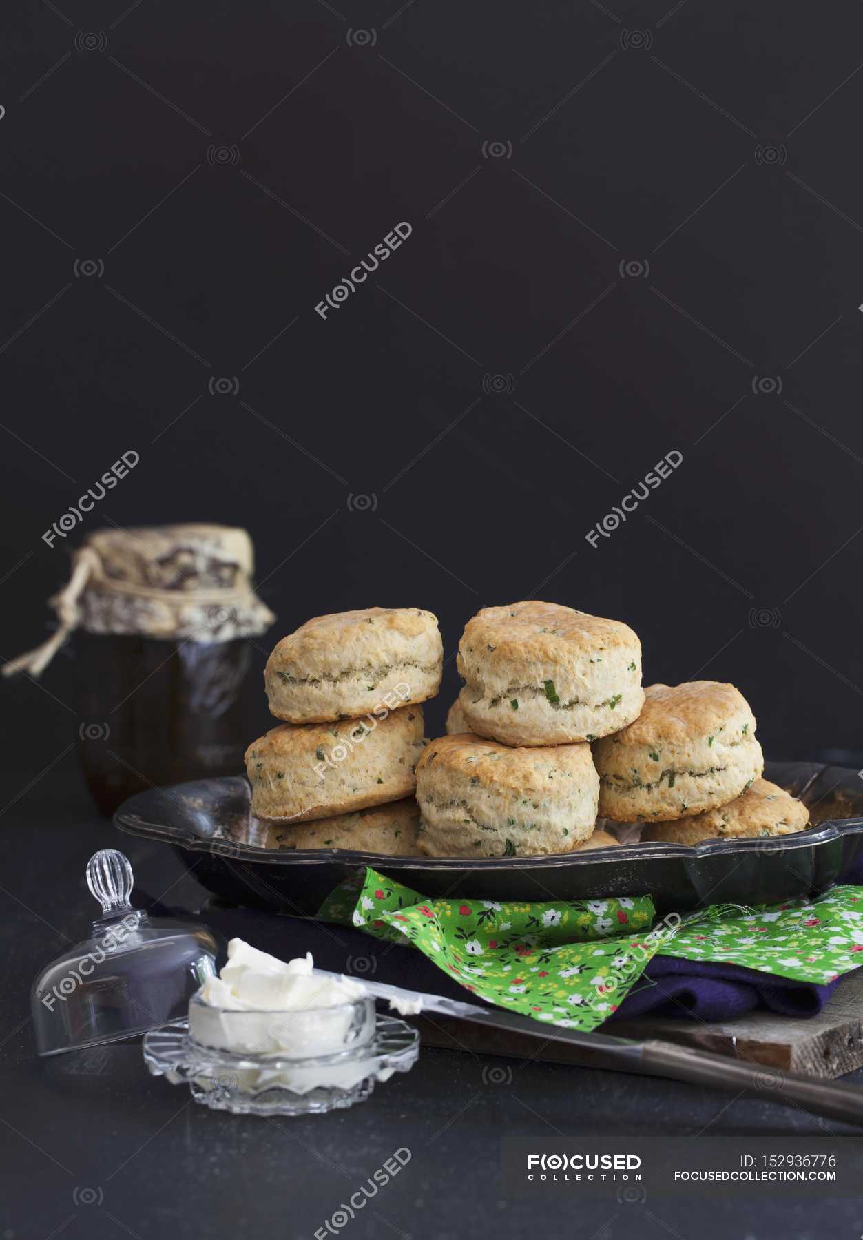 Sour cream and chive rolls — bio, protein Stock Photo 152936776