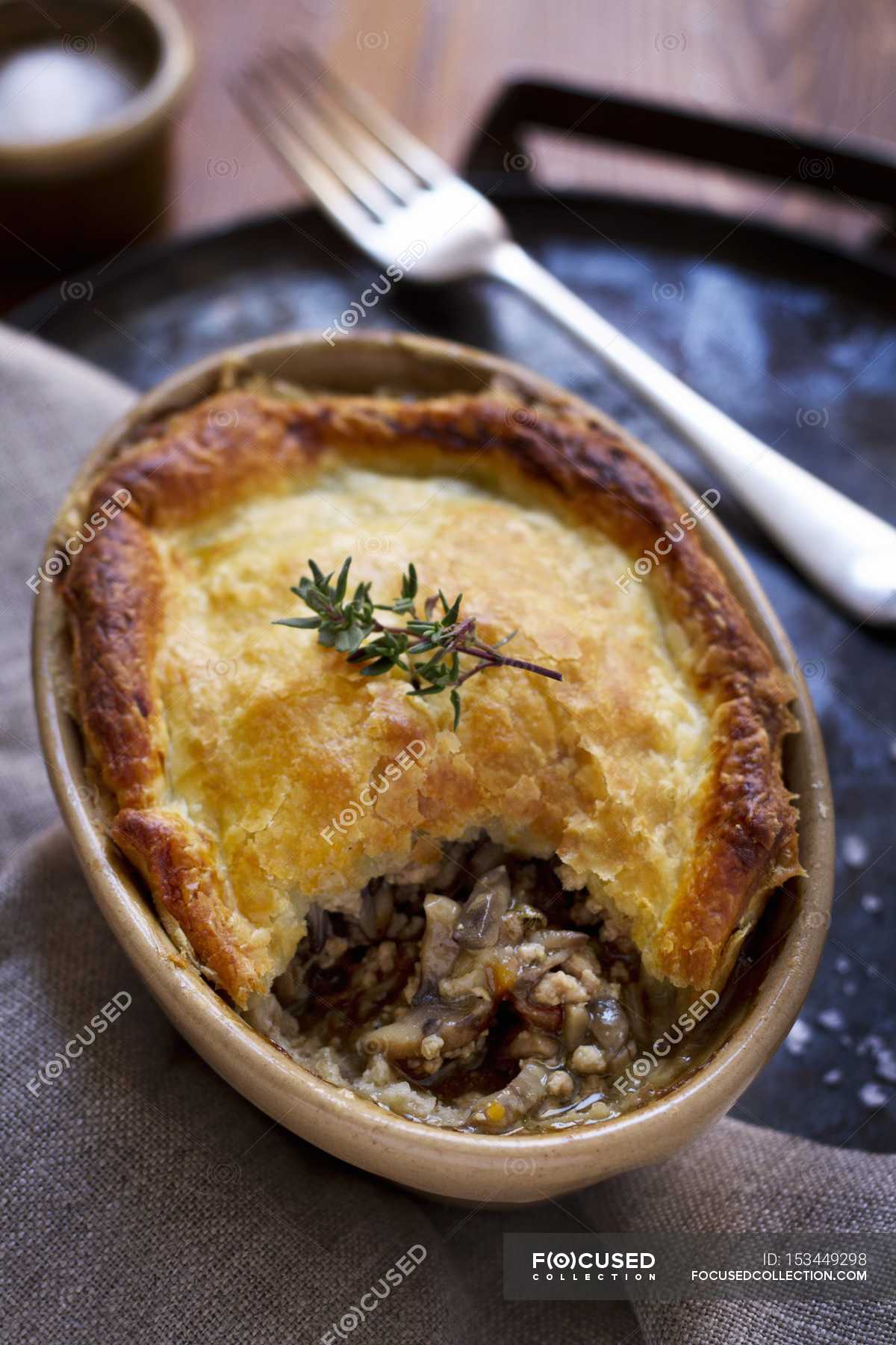Veal pie with mushrooms — background, fresh Stock Photo 153449298