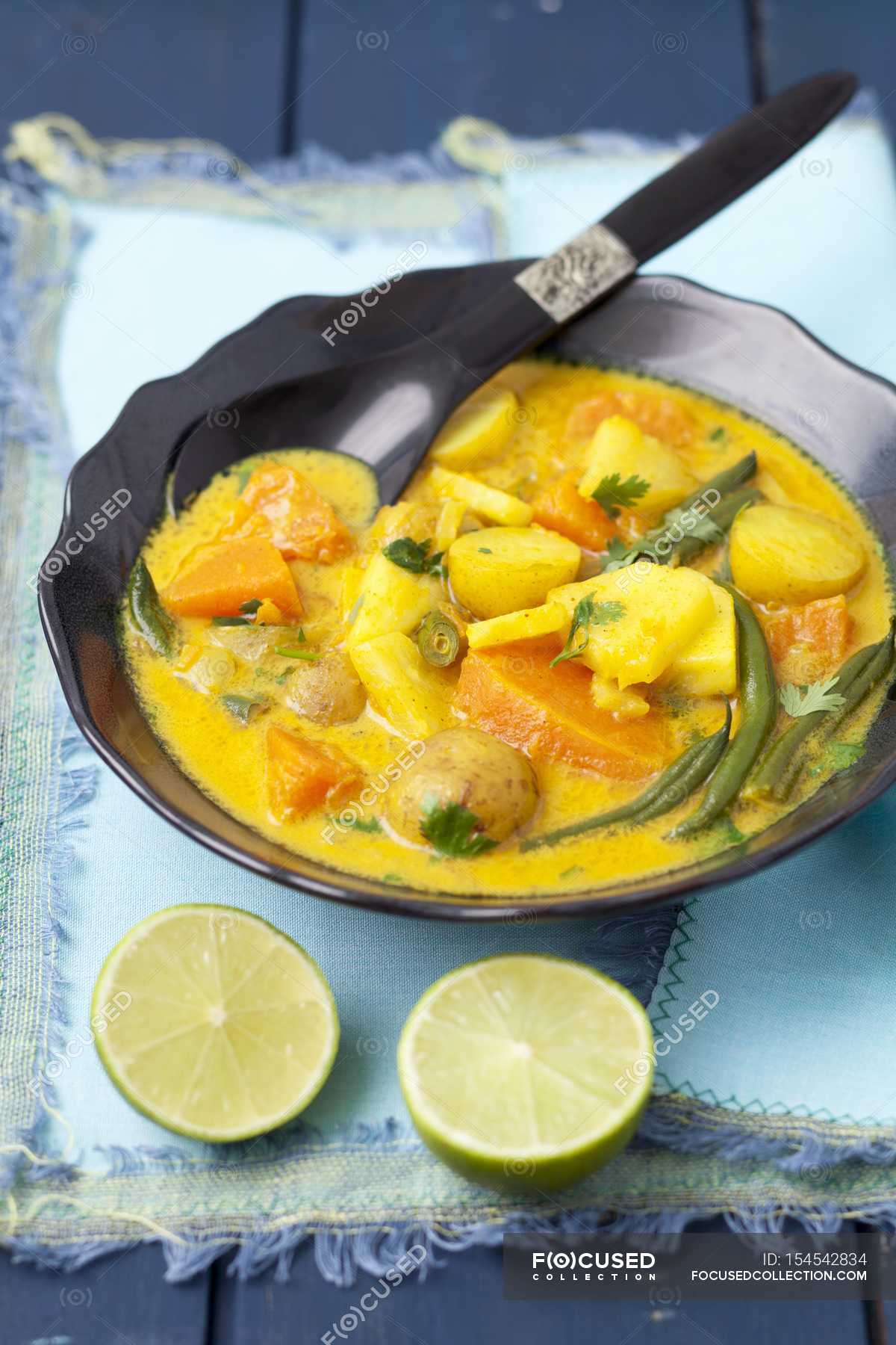 Indian vegetarian curry — healthy food, ingredients - Stock Photo