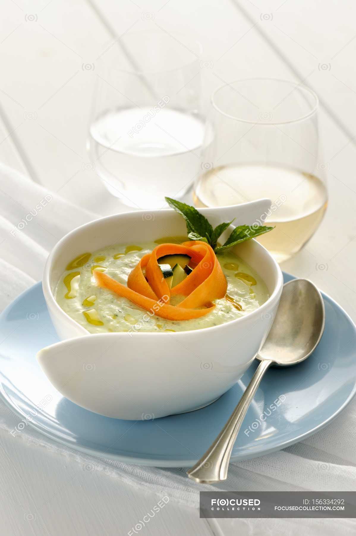 Cold courgette soup — cuisine, selective focus Stock Photo 156334292