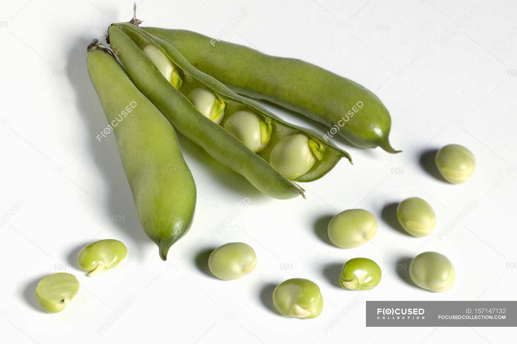 Raw green broadbeans — antioxidant, calories Stock Photo 157147132