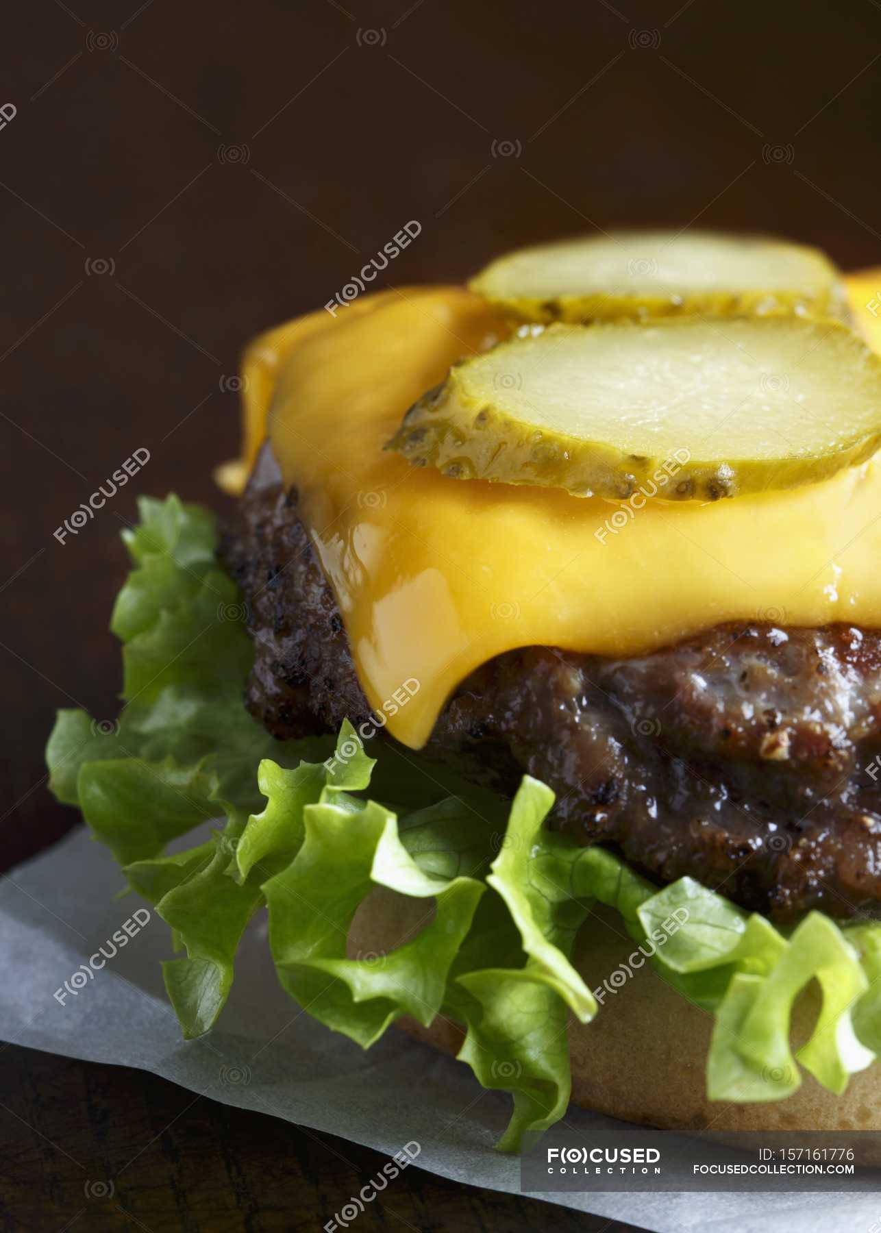 Grilled beef burger — cheese, cookery - Stock Photo | #157161776