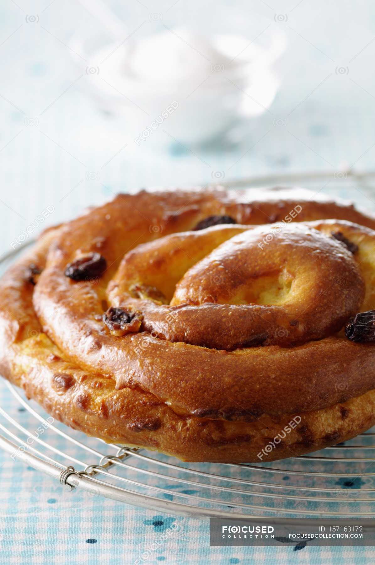 Pain aux raisins — cholesterol, backdrop Stock Photo 157163172