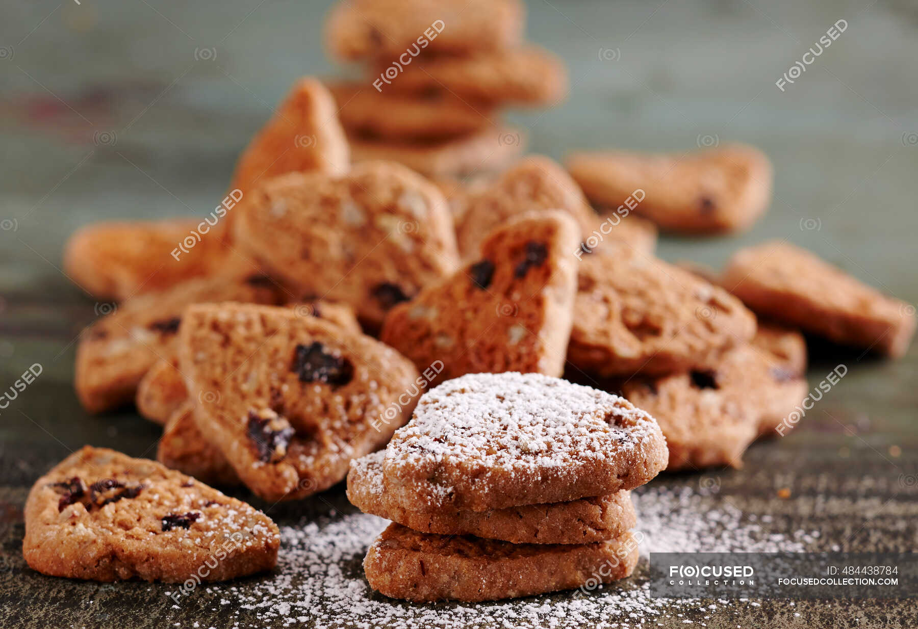 Biscuits with berries and powdered sugar, close up shot — sugar powder, advertisement Stock