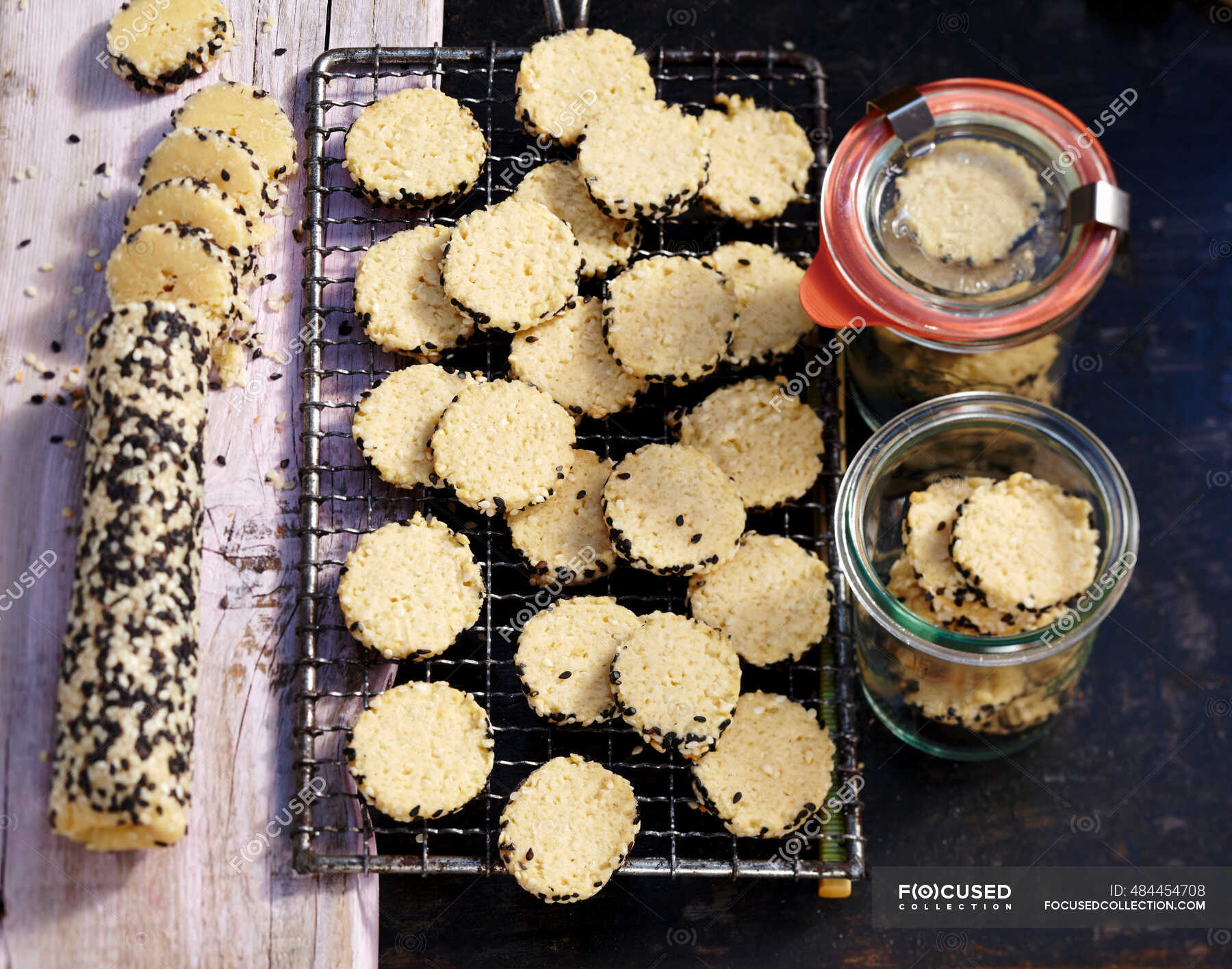 Sesame seed biscuits baked and raw on a wire rack — Sweet Food, snack